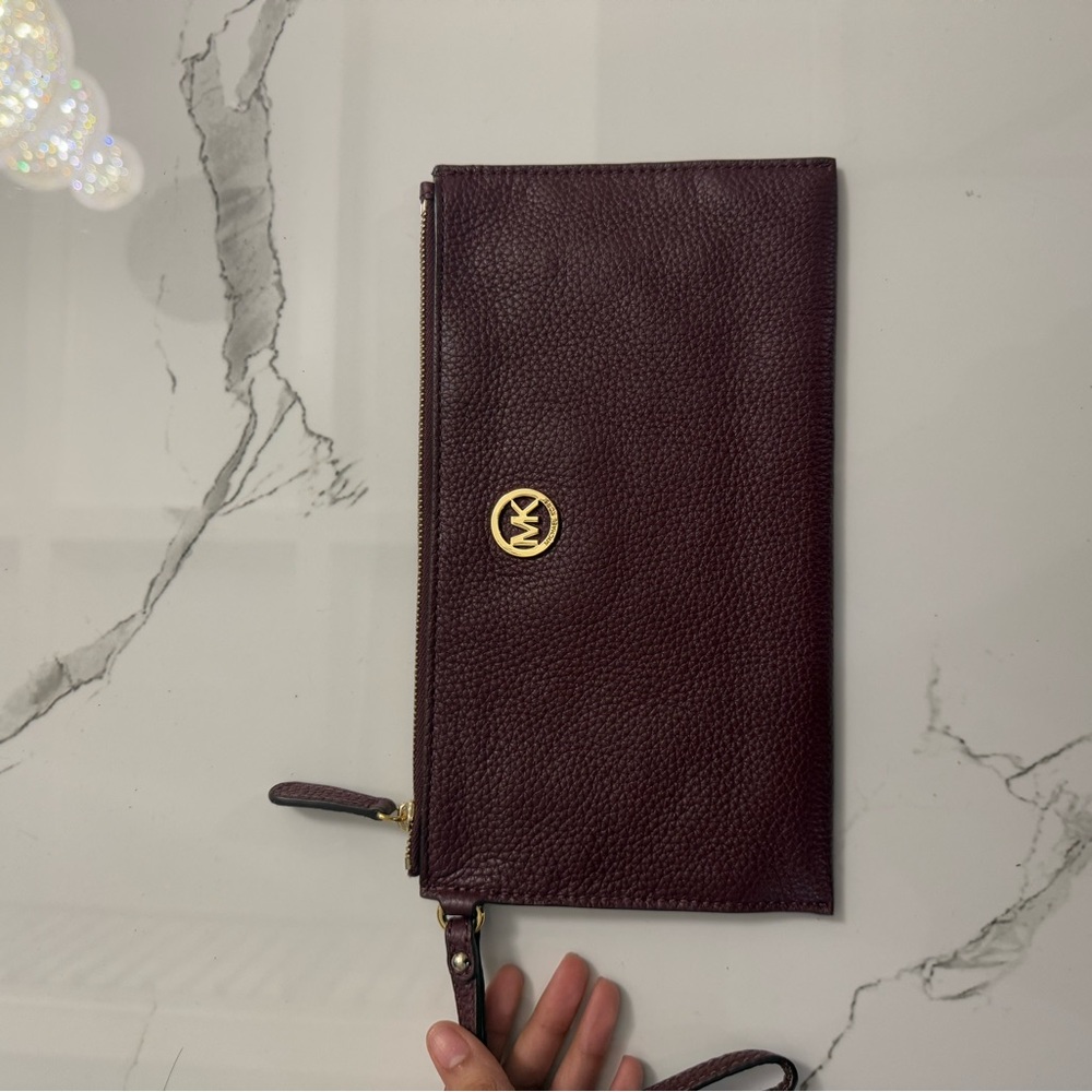 MICHAEL KORS Wristlet Maroon